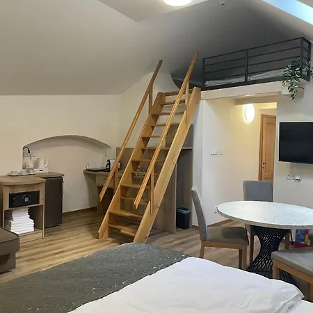 Karlova Hotel 4*