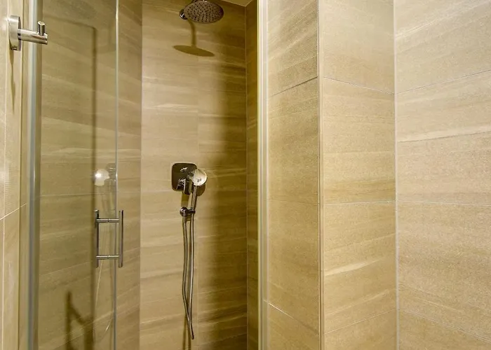 Hotel Karlova 4*
