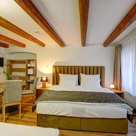 Karlova Hotel
