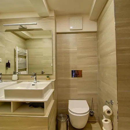 فندق Karlova 4*