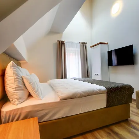 Karlova Hotell Prag